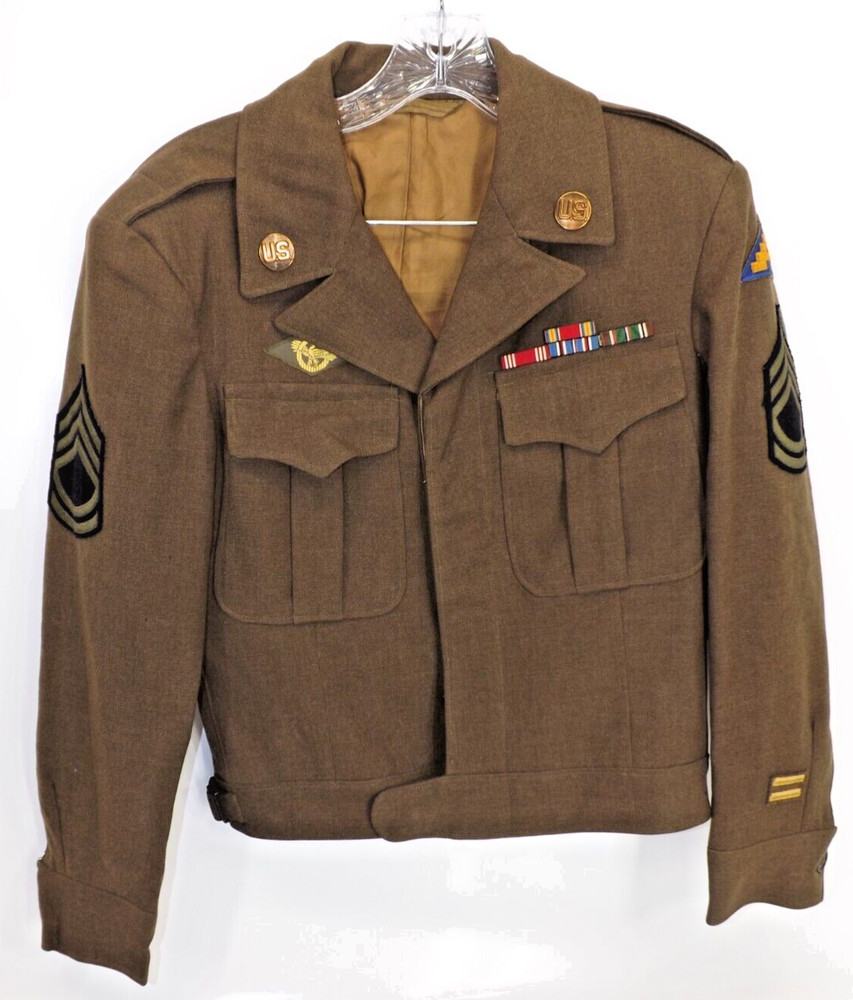 Vintage WWII wool Ike Jacket with Pins & badges - size 36S