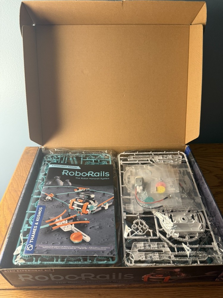 RoboRails The Robot Monorail System NEW Open Box