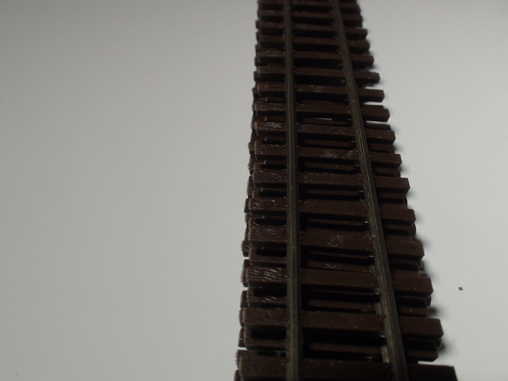 HON3 Micro-Engineering #10-114 HON3 SCALE Code 70 Flex Track NON WEATHERED