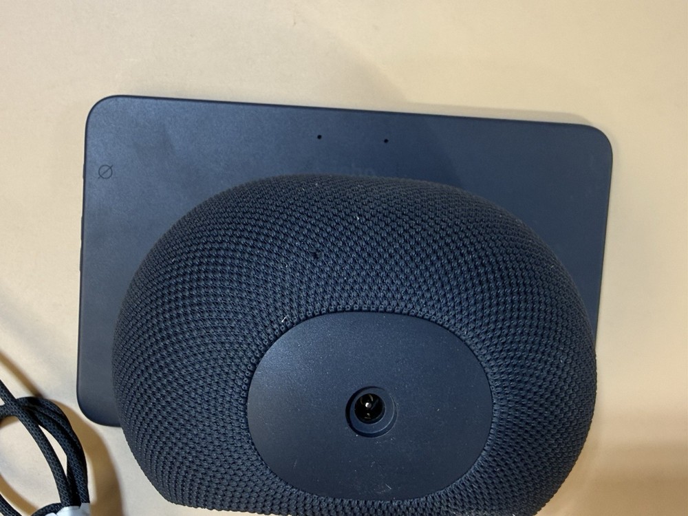 Amazon Echo Show 8 4TH GEN Broke Screen