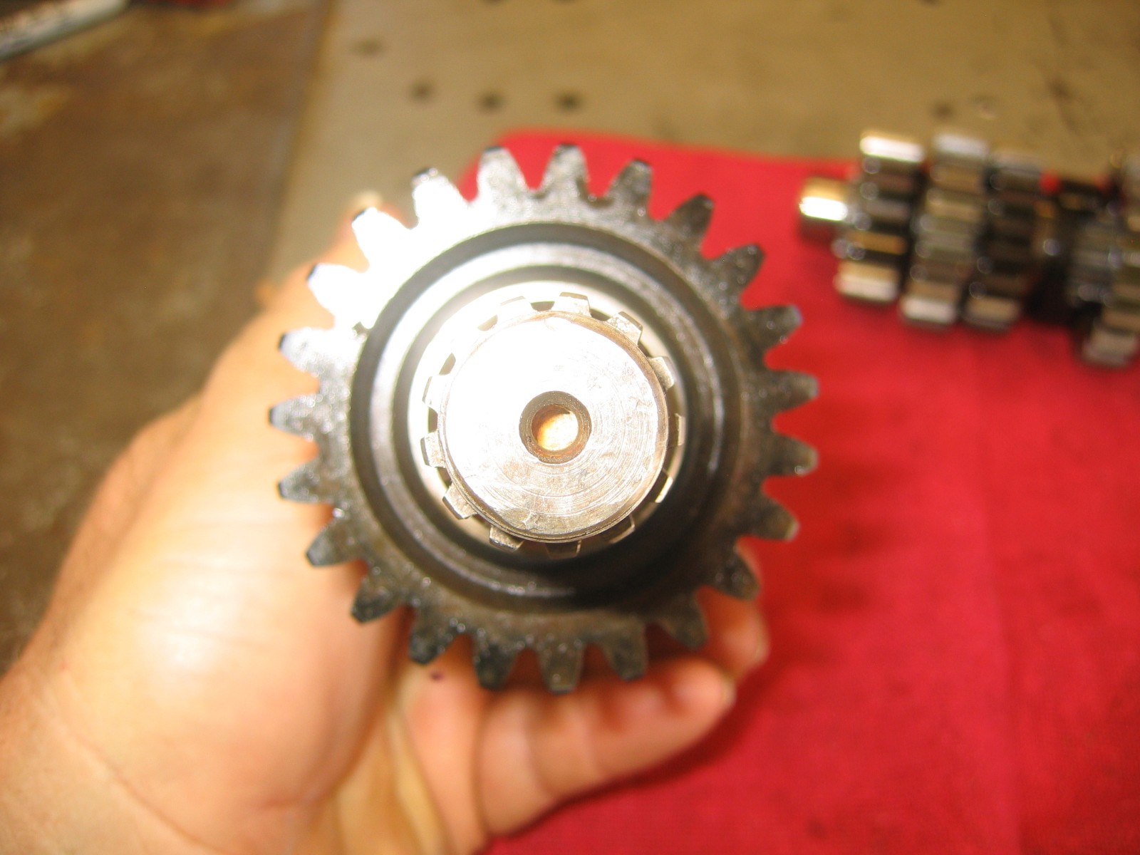 03-25 2004 YAMAHA YZ250 2-STROKE OEM LOW HOUR TRANSMISSION SHAFTS & ALL GEARS