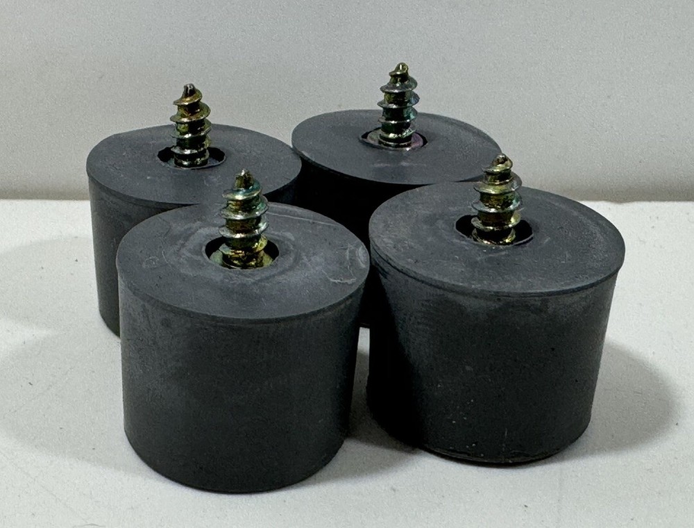Hitachi HB B101 Bread Maker Rubber Feet And Screws