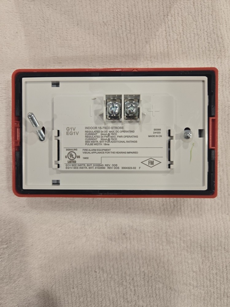 EDWARDS Est ( G1VRF ) Compact 1-Gang Wall Strobe RED
