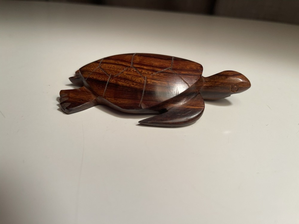 Ironwood Carved Turtle 4"