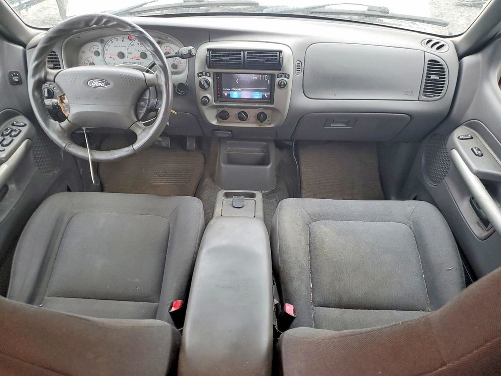 EXPLORER 2002 Glove Box 5024930