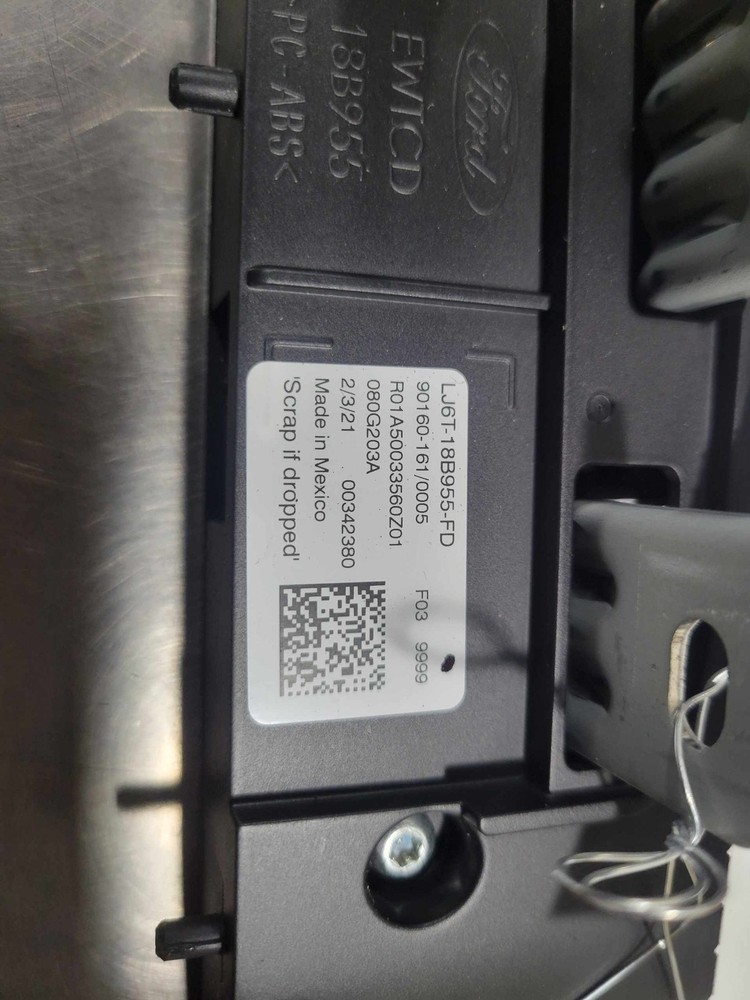 21 FORD ESCAPE Info-gps-tv Screen