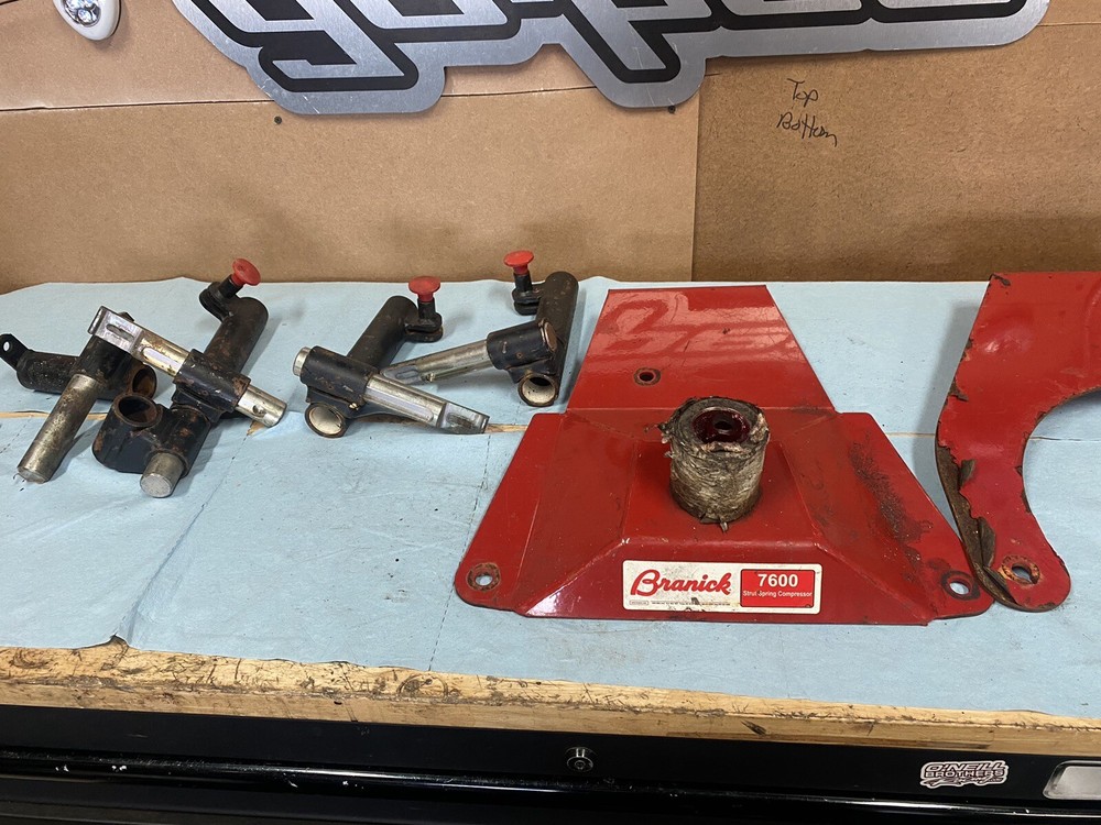 Branick 7600 Strut Spring Compressor Parts Not Complete.