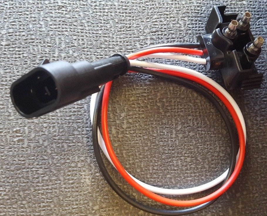 Right Angle PL-3 Pigtail to Female Weathertight Plug SIMILAR 94768 TRUCK-LITE