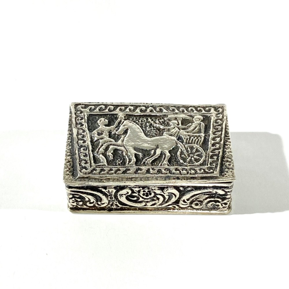Vintage Solid Silver Italian  Pillbox , Hallmarked with ancient romans scene