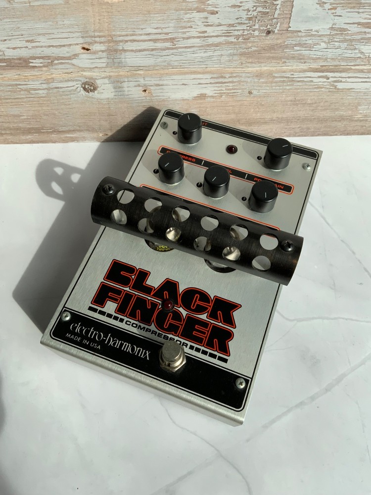Electro-Harmonix Black Finger Compressor Guitar Pedal
