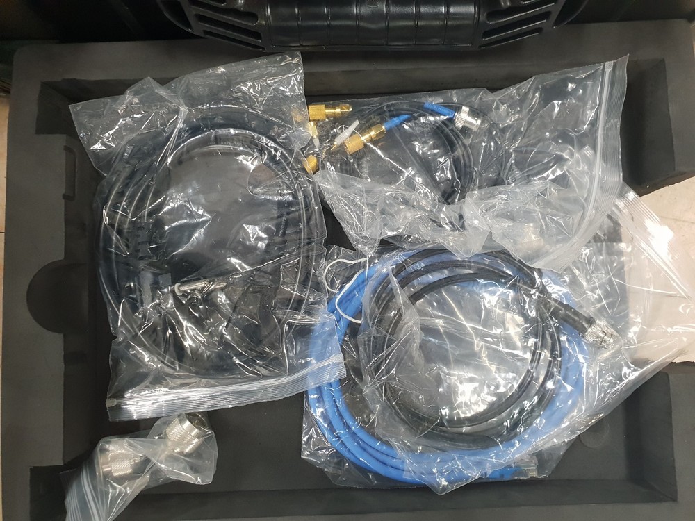 Redwood RWC5010A : NFC Test Set with full accessories.