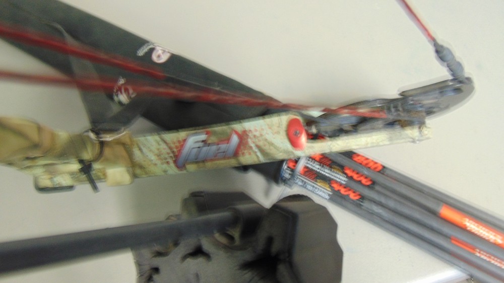 Bowtech Fuel Compound Bow - FREE SHIPPING