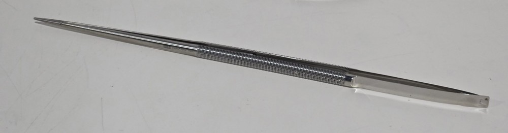 V.Mueller CH8218 Delicate Touch Jacobsen Needle Holder with Lock