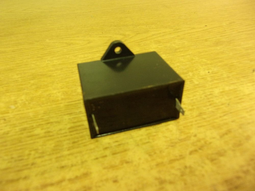 Nichicon 9642 600Vac