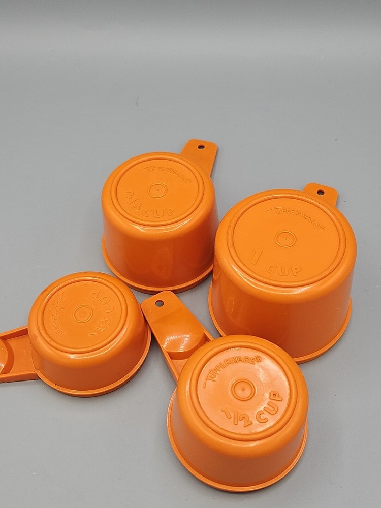 Vintage Tupperware Measuring Cups Set Almond Orange Stackable 761 Lot 4