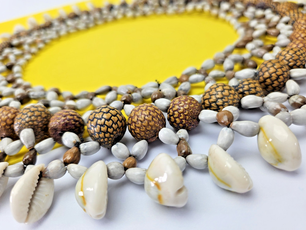 Vintage African Infinity Beaded/Shell Chocker Necklace Beautiful!