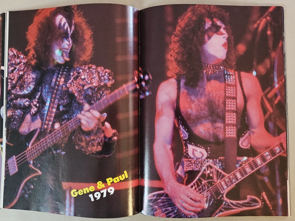 KISS Guitarists Magazine 1989