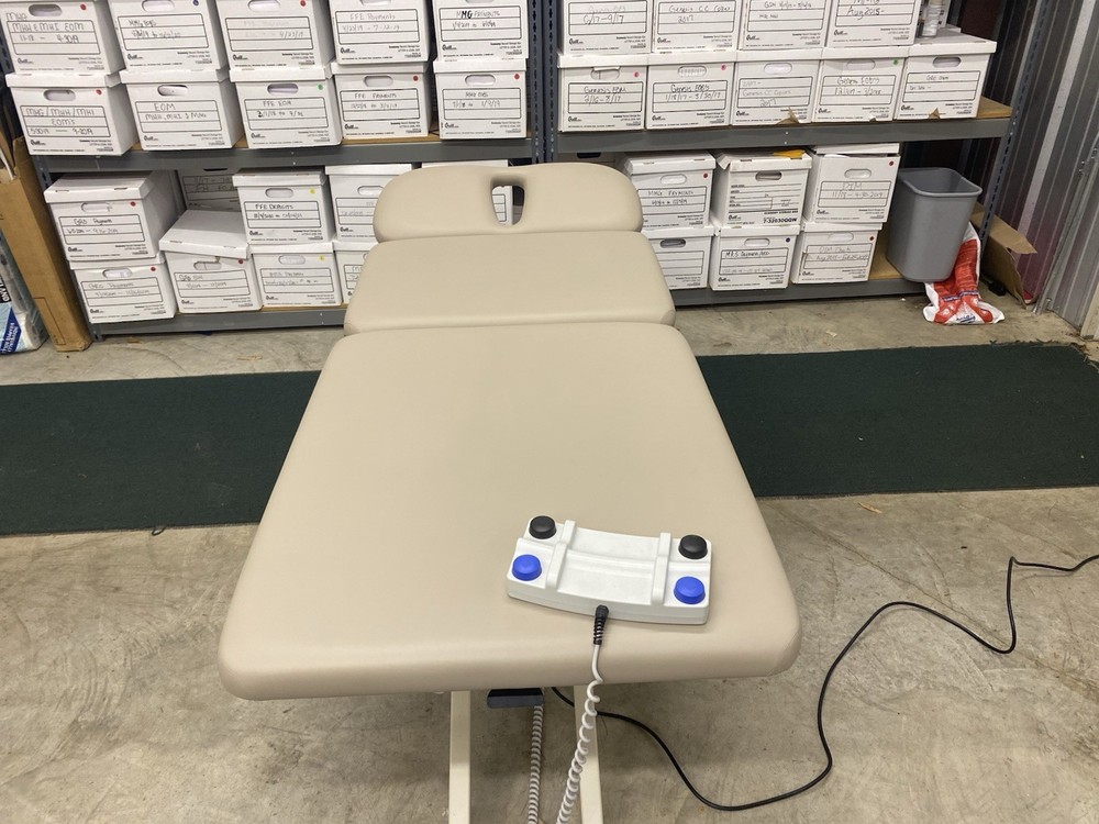 Linak Physical Therapy Table 2013