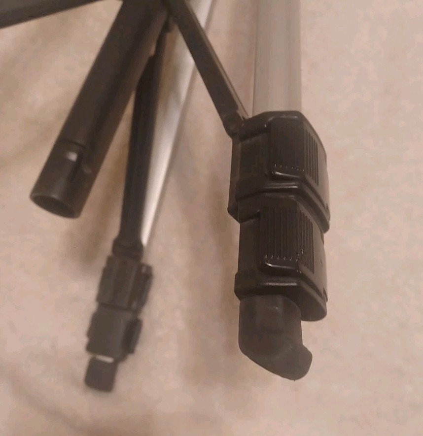 Velbon 5000 Tripod Adjustable Height And Head.