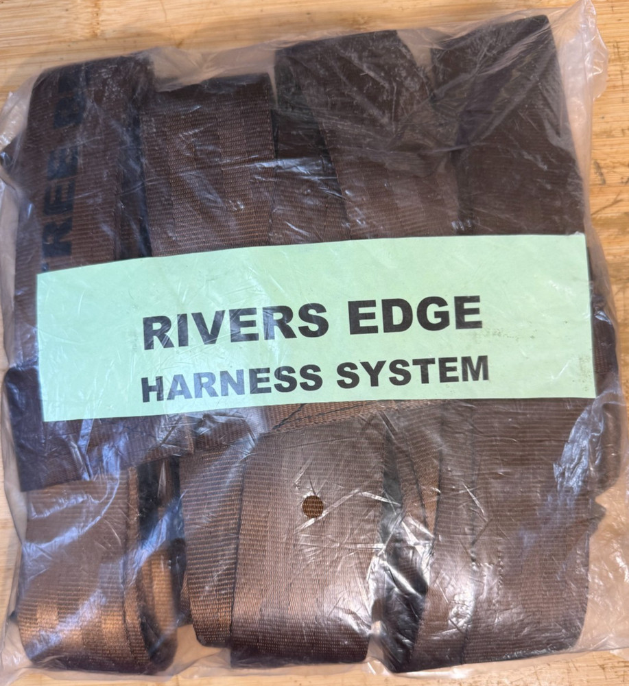 Rivers Edge Hunting Tree Stand Full Body Harness Fall Arrest System #48751