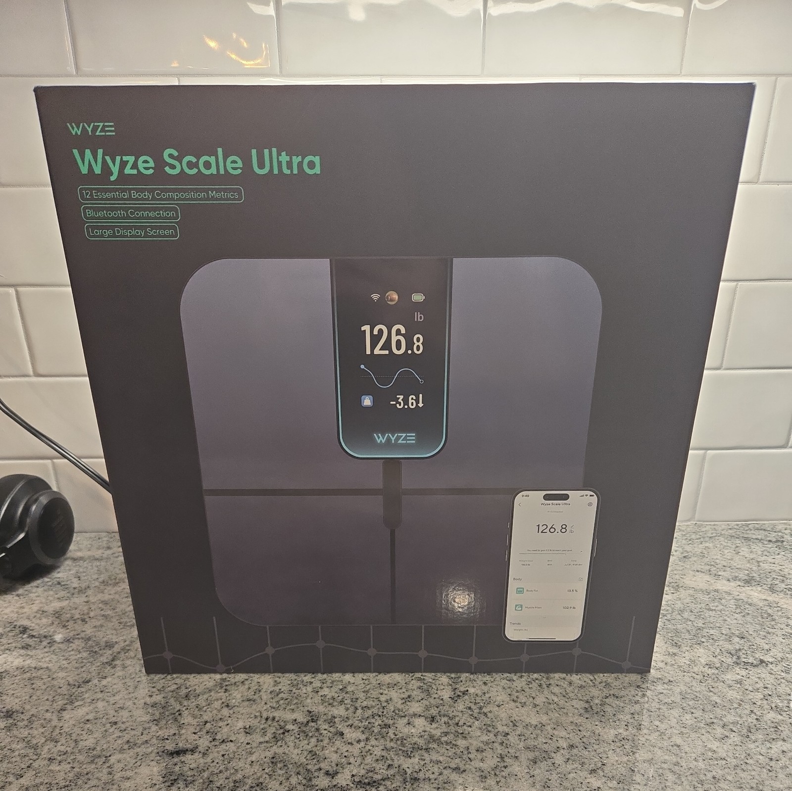 Wyze Scale Ultra Smart Scale - Black, 4.3" Color Display, Wi-Fi + Bluetooth/ New