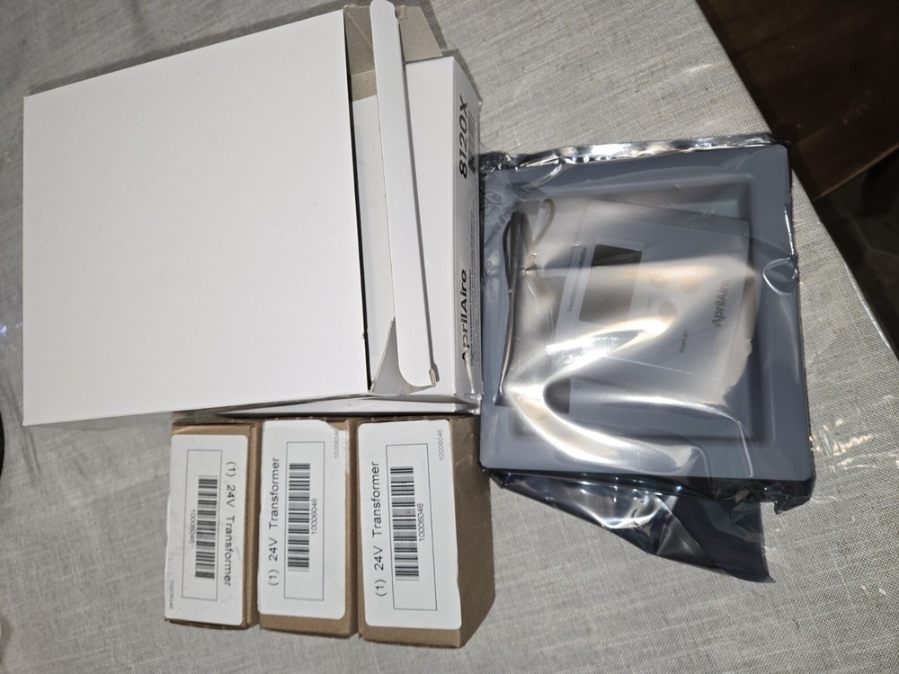 Aprilaire Ventilation Controller 8120X. Adjustable Temperature