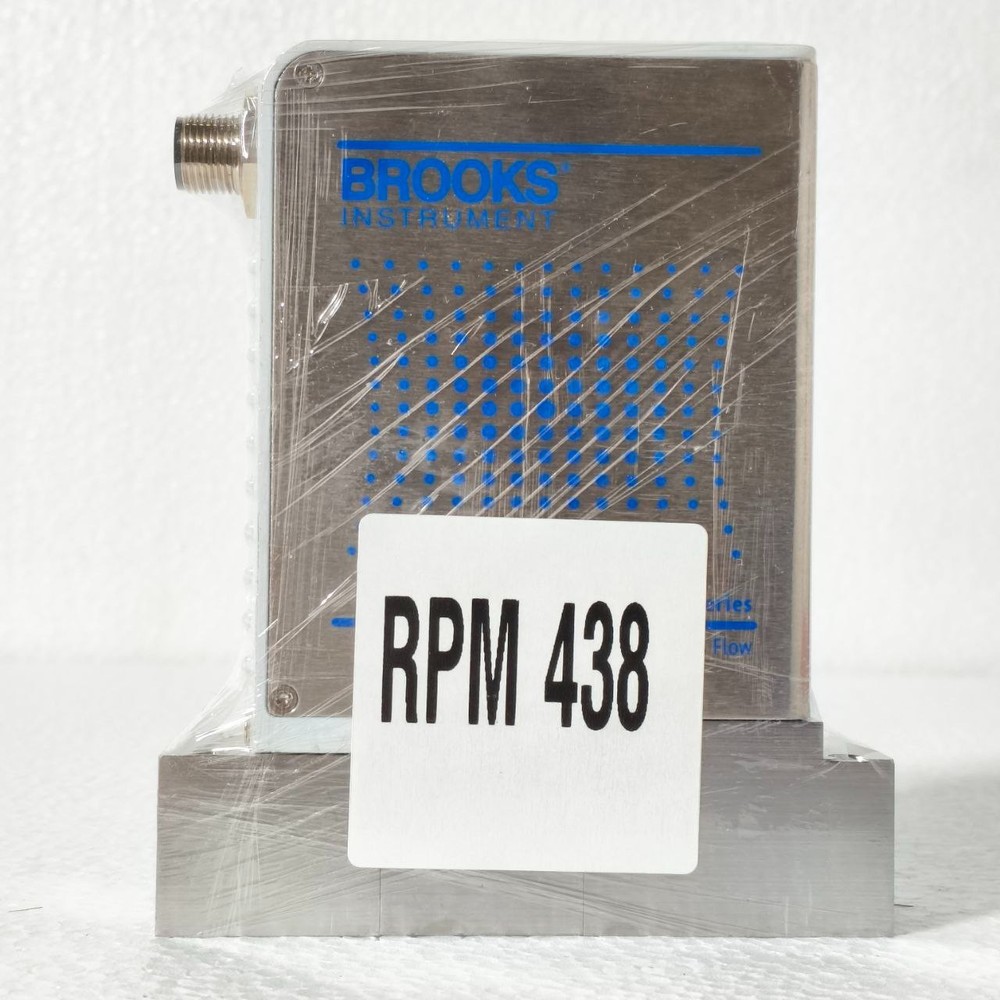 BROOKS INSTRUMENT GF125C MASS FLOW CONTROLLER N2, CH4 300SCCM