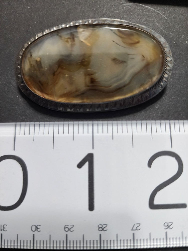 Stunning Antique Translucent Banded Agate Brooch