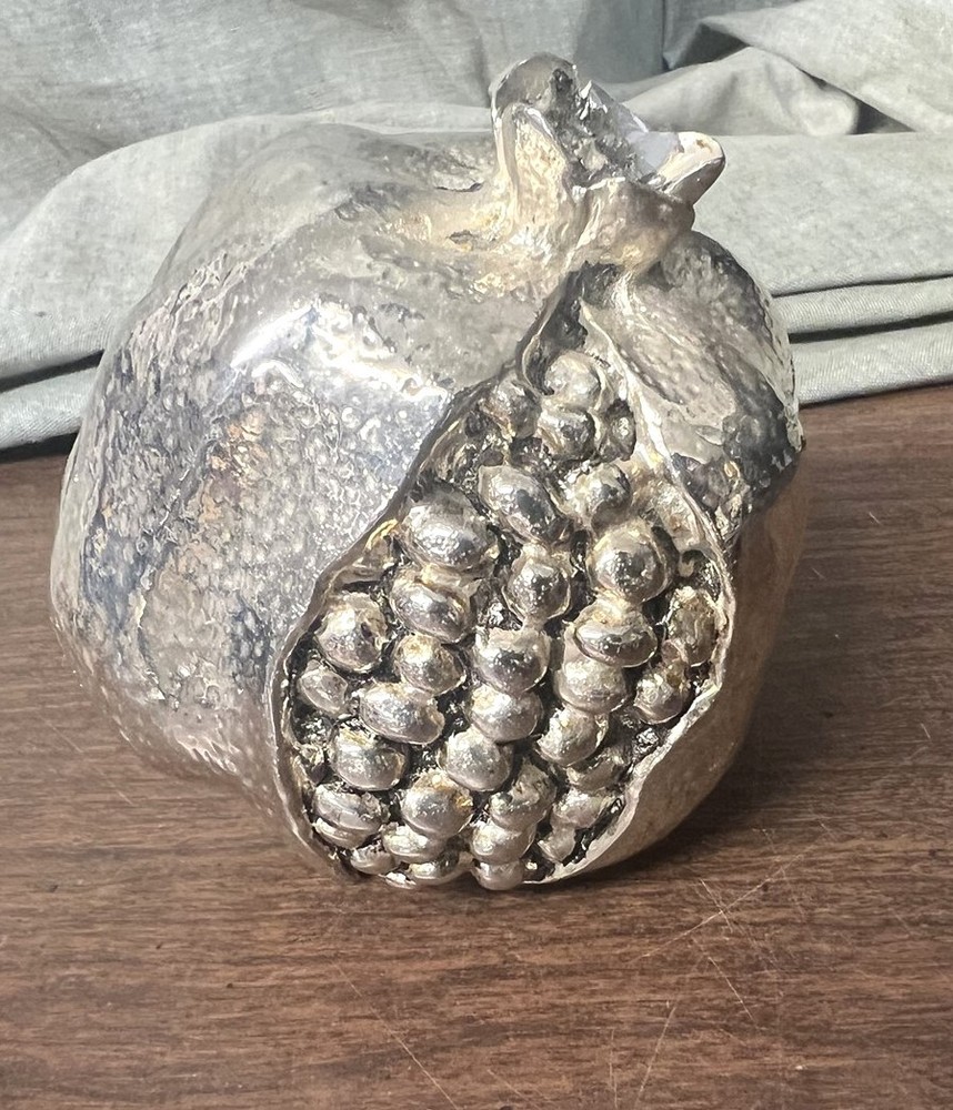 LOVELY SILVERPLATE POMEGRANATE TABLE DECORATION 3-1/2" DIAMETER