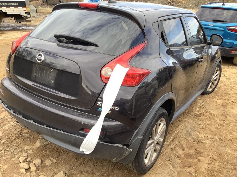 JUKE 2014 Glove Box 4962519