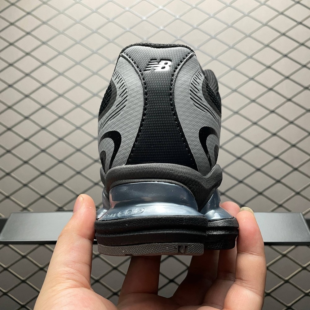 U2000EA New Balance Abzorb 2000 Black Grey