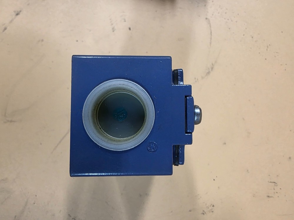 Telemecanique XCKJ...H7 Sensor Switch