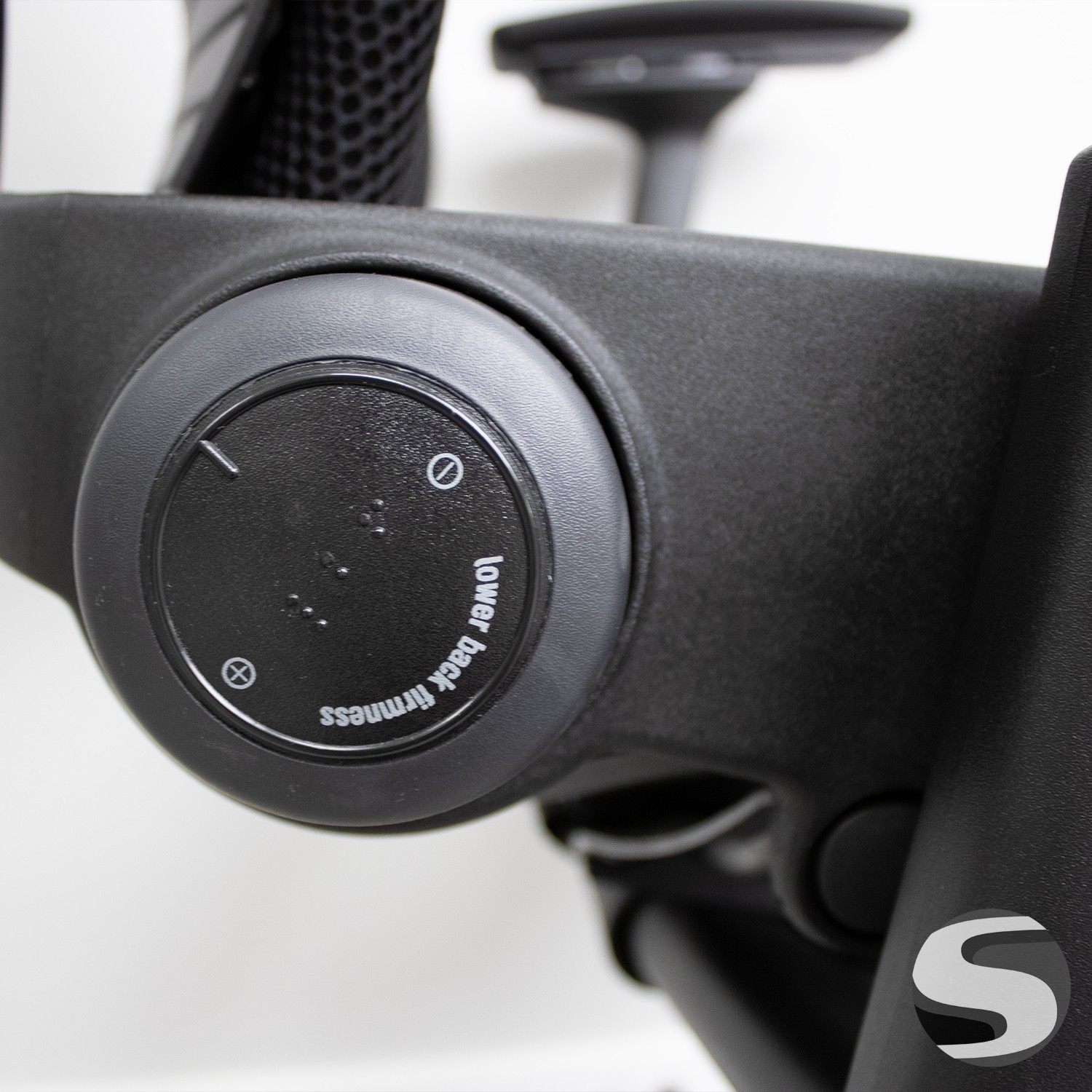 Steelcase V2 Leap - 3D Mesh and Leather Seat in Black