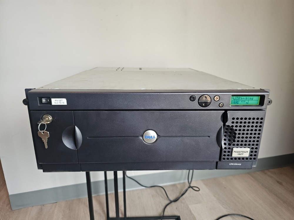 Dell PowerVault 132T LTO Rack Mountable Library Chassis
