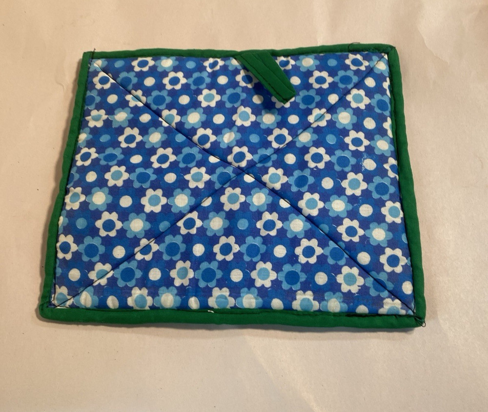Kuna Mola pot holder