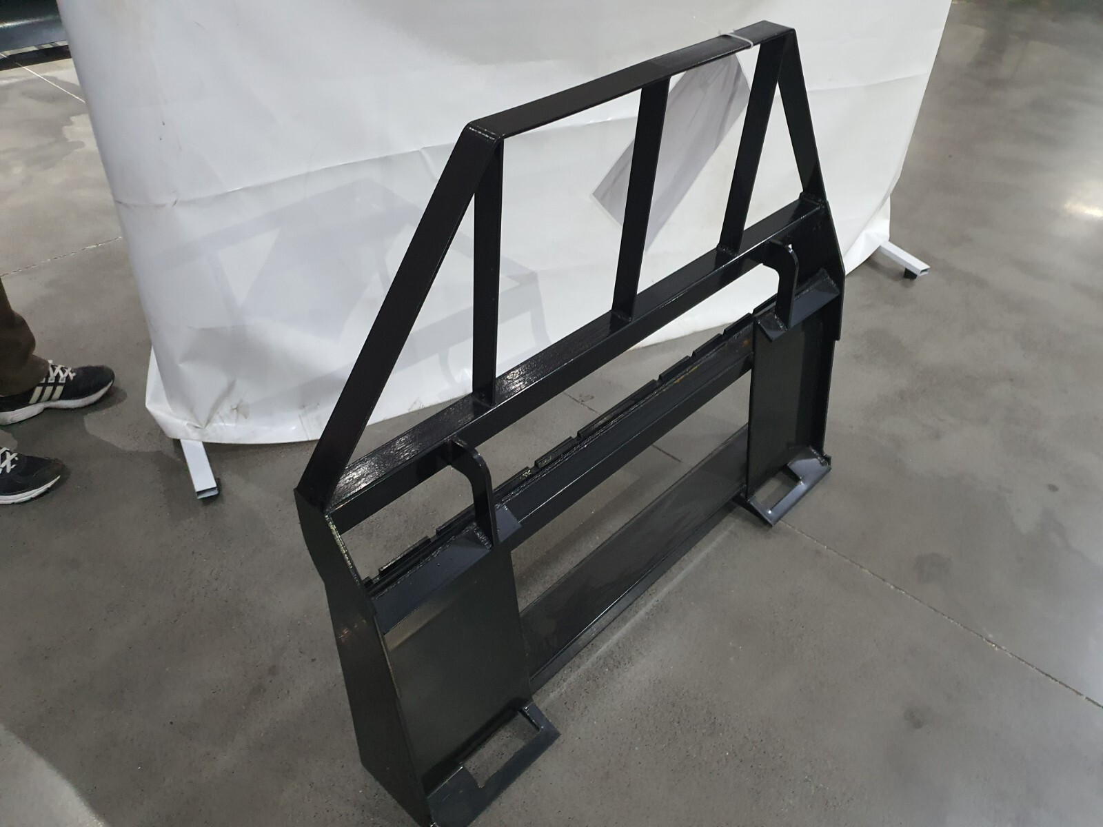 AGT 48in Pallet Fork Frame Skid Steer Attachment Quick Attach Mount Heavy Duty