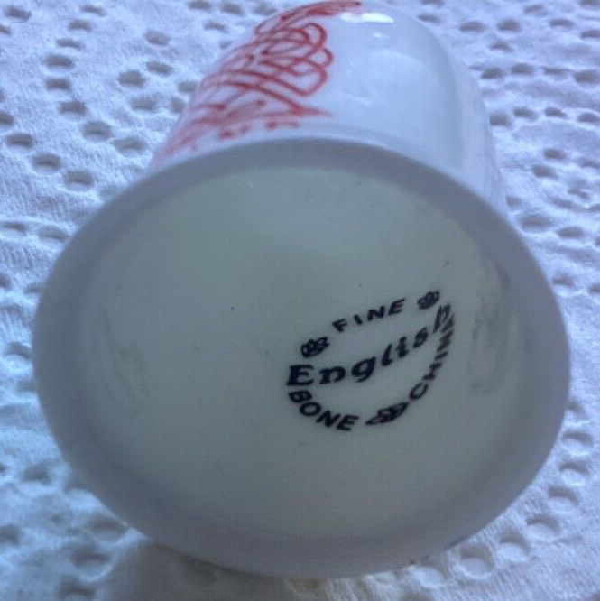 Collectible bone china thimble Iceland