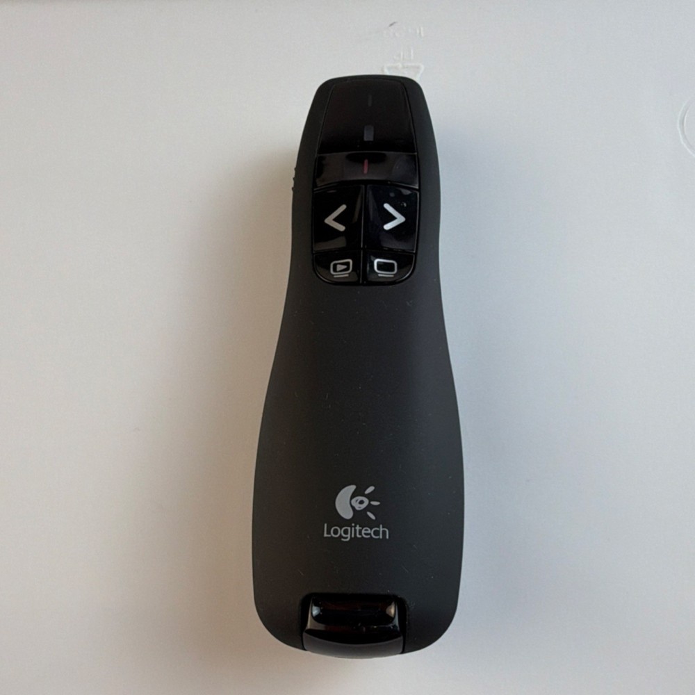 Logitech R400 Wireless Presentation Pen Red Laser Pointer USB Receiver Case