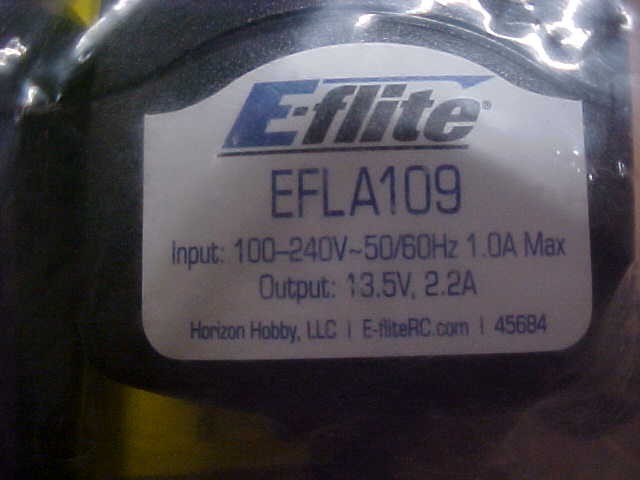E-FLITE EFLA109 = 13.5, 2.2A POWER SUPPLY (NEW)