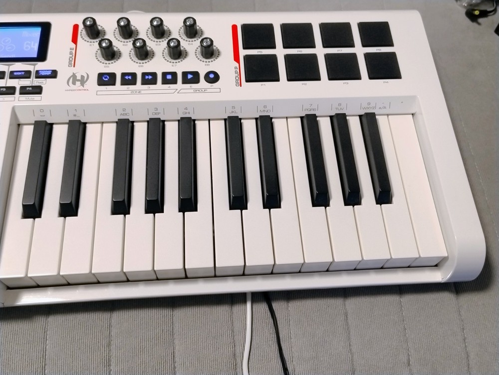 M-Audio Axion pro 25 Advanced 25Key USB MIDI Controller HyperControl Technology