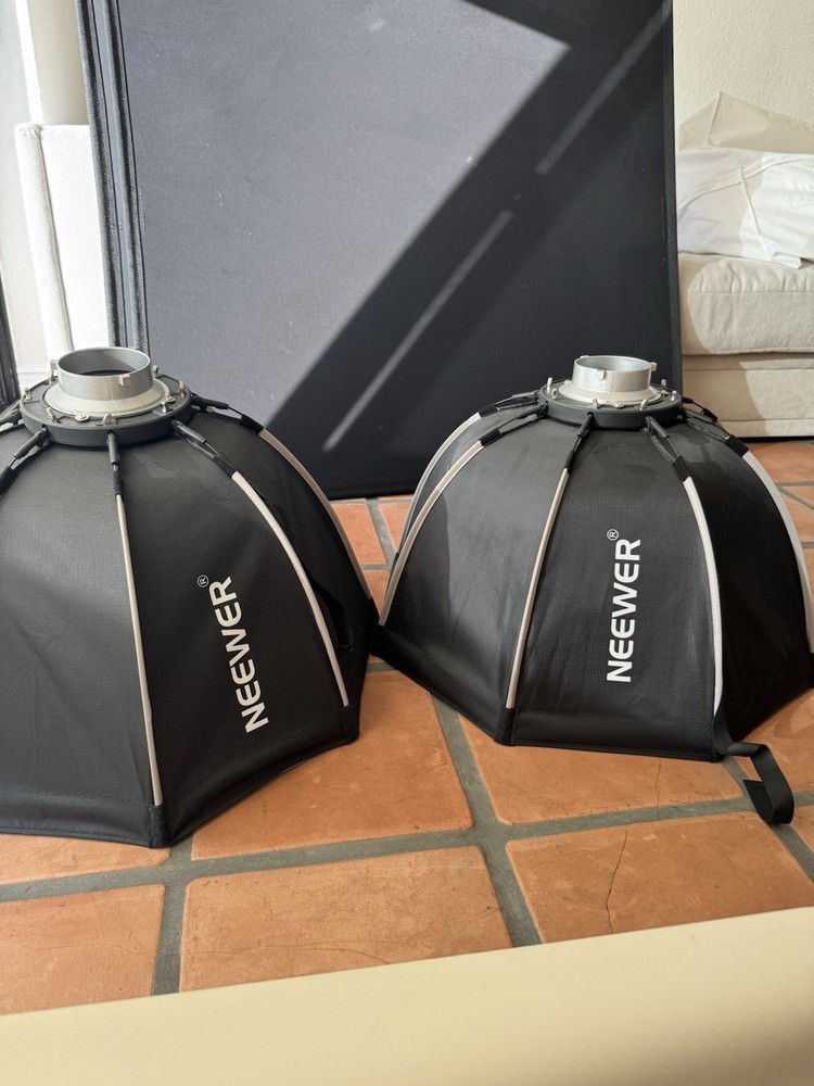 Neewer Photography Lighting Kit with Backdrop