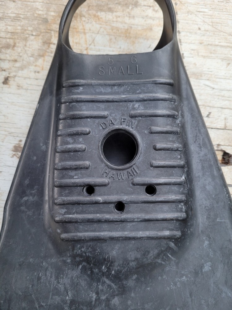 1 Pair Dafin 5-6 Small Fair condition,
