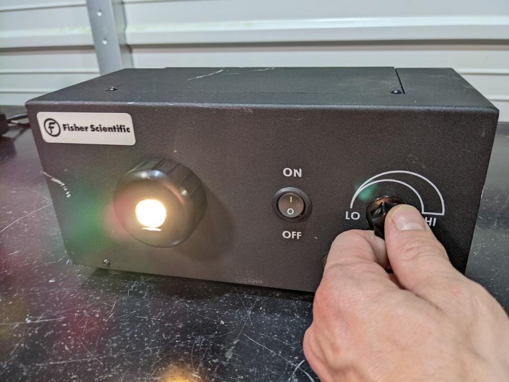 Fisher Scientific 1256236 Fiber Optic Illuminator Source