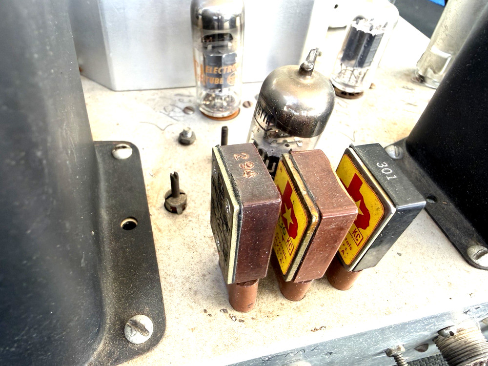 Vintage HeathKit DX-35 Transmitter AS IS-POWERS ON-PLEASE READ