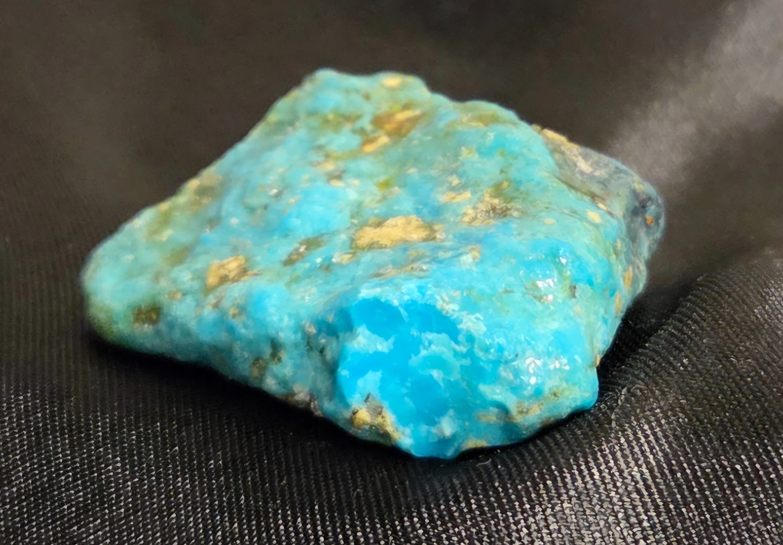 TURQUOISE KINGMAN ROUGH 62 GMS