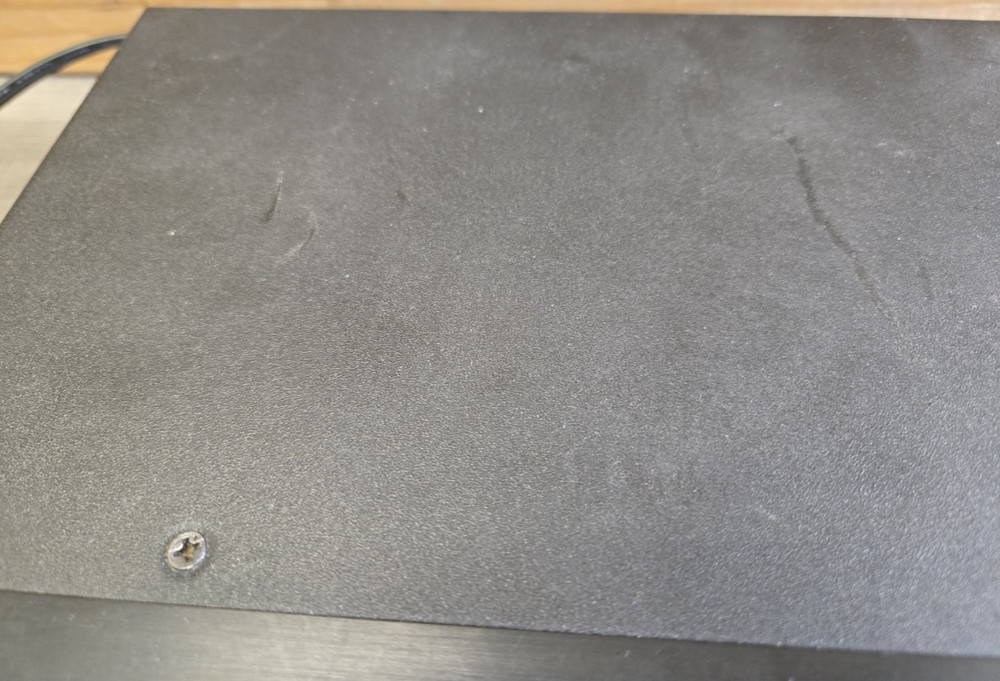 Sentrek SHQ-4210B Multi-Band Spectrum Analyzer Equalizer