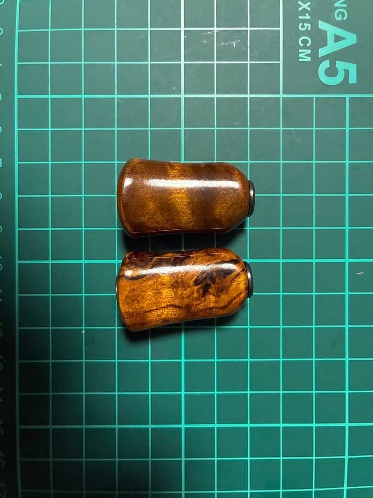 Custom handle knob