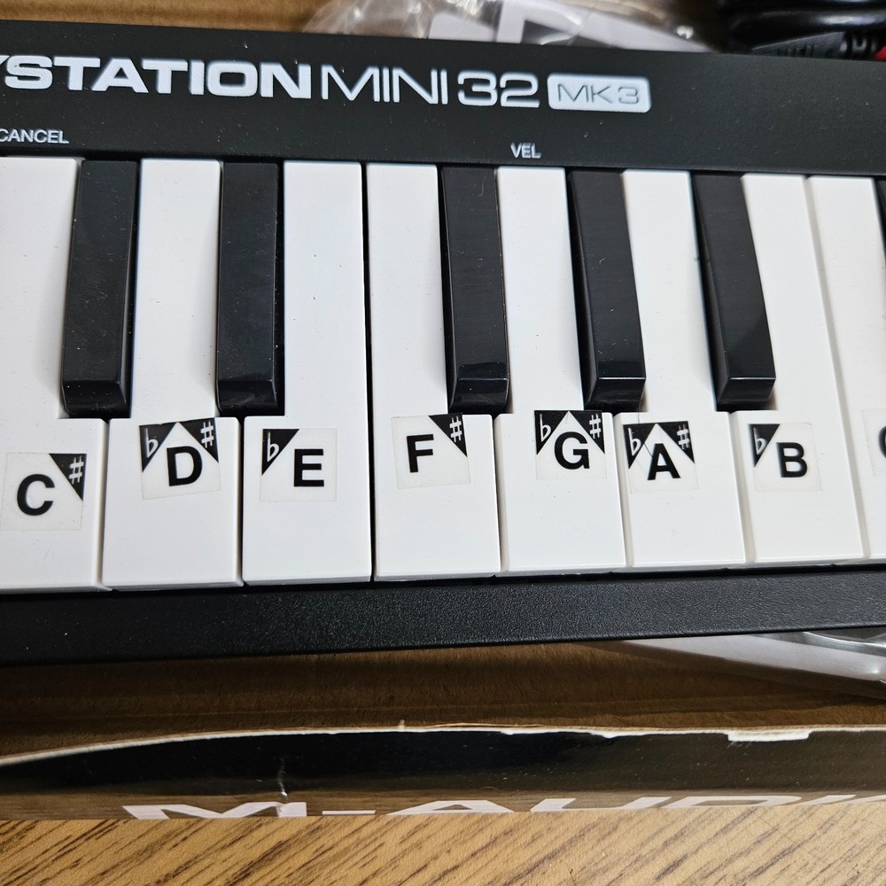 M-Audio Keystation Mini 32 MK3 32-key Keyboard Controller
