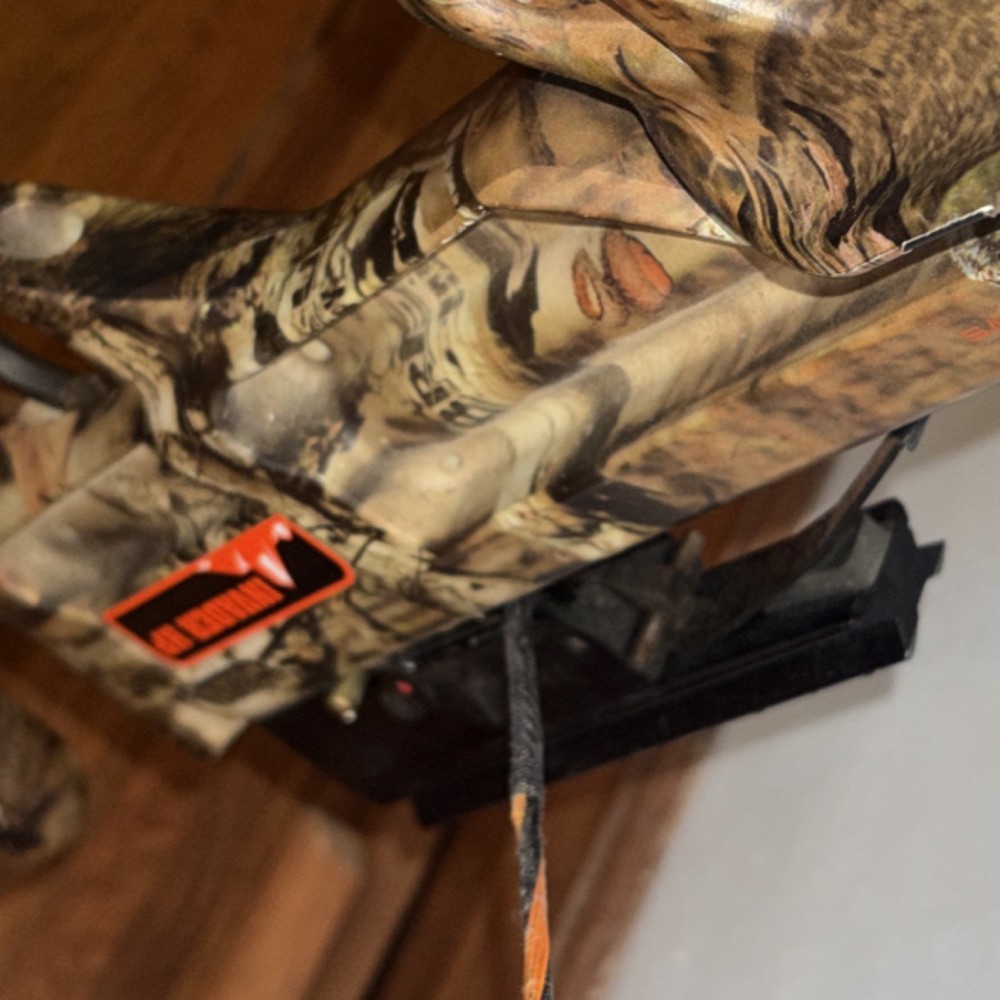 Invader HP Camouflage Crossbow High Performance Model in Camouflage Pattern