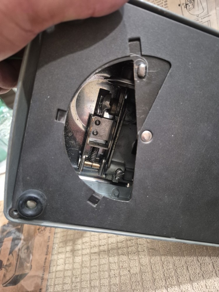 Vintage Sew Easy Model 43 Single thread sewing machine